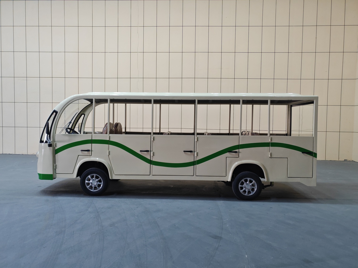 14座封閉游覽車CAR-YL14BZ01-FBg.jpg