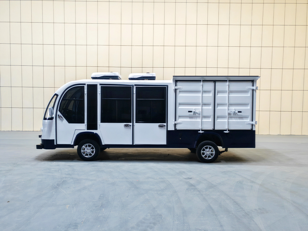 6座封閉箱式貨車帶空調(diào)CAR-HX14BZ01a.jpg