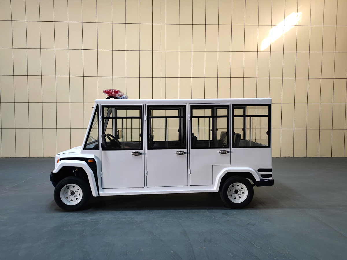 6-8座悍马款封闭电动巡逻车CAR-XL08HM-FBa.jpg