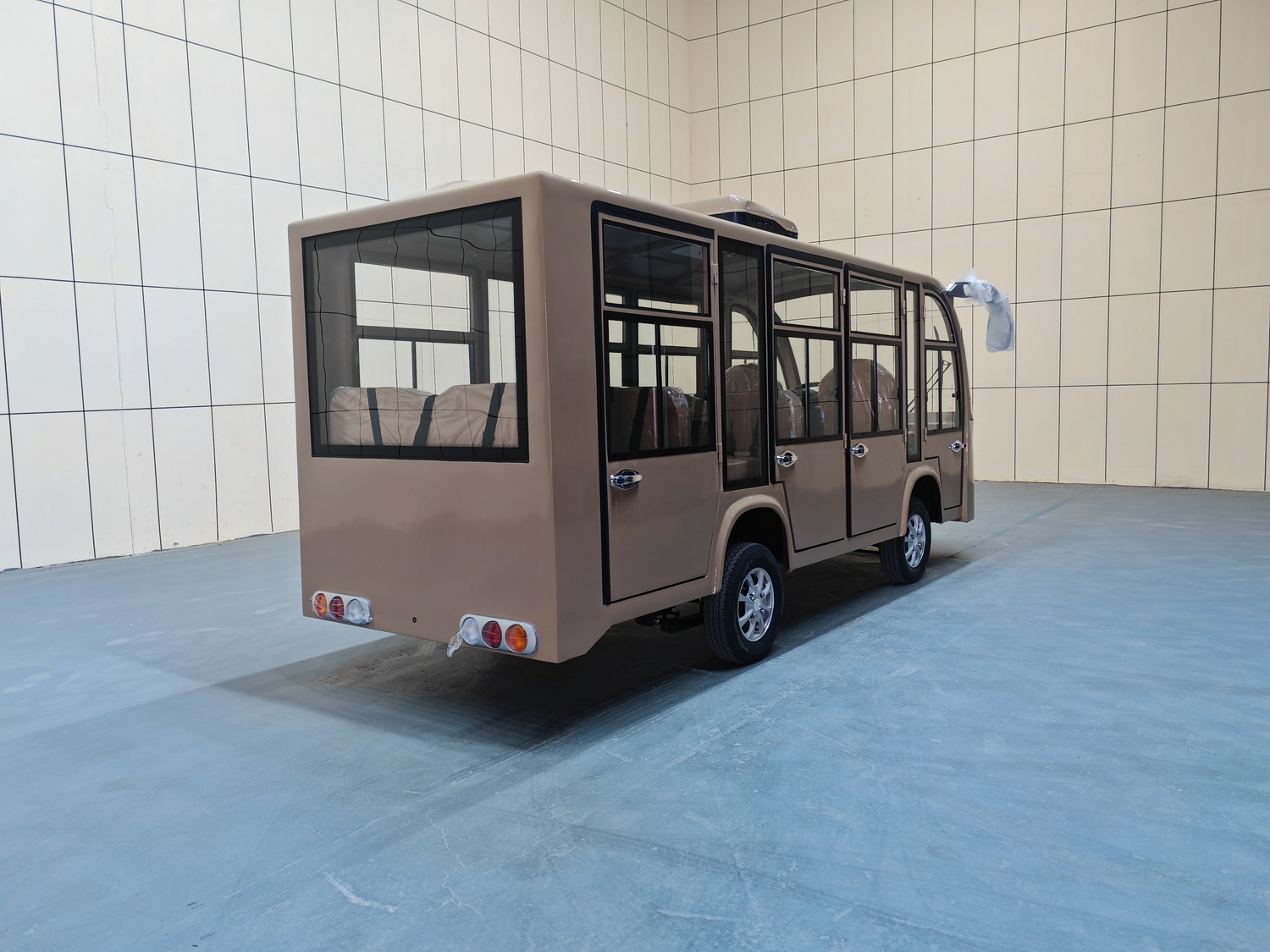 11座封閉游覽車CAR-YL11BZFB01b.jpg