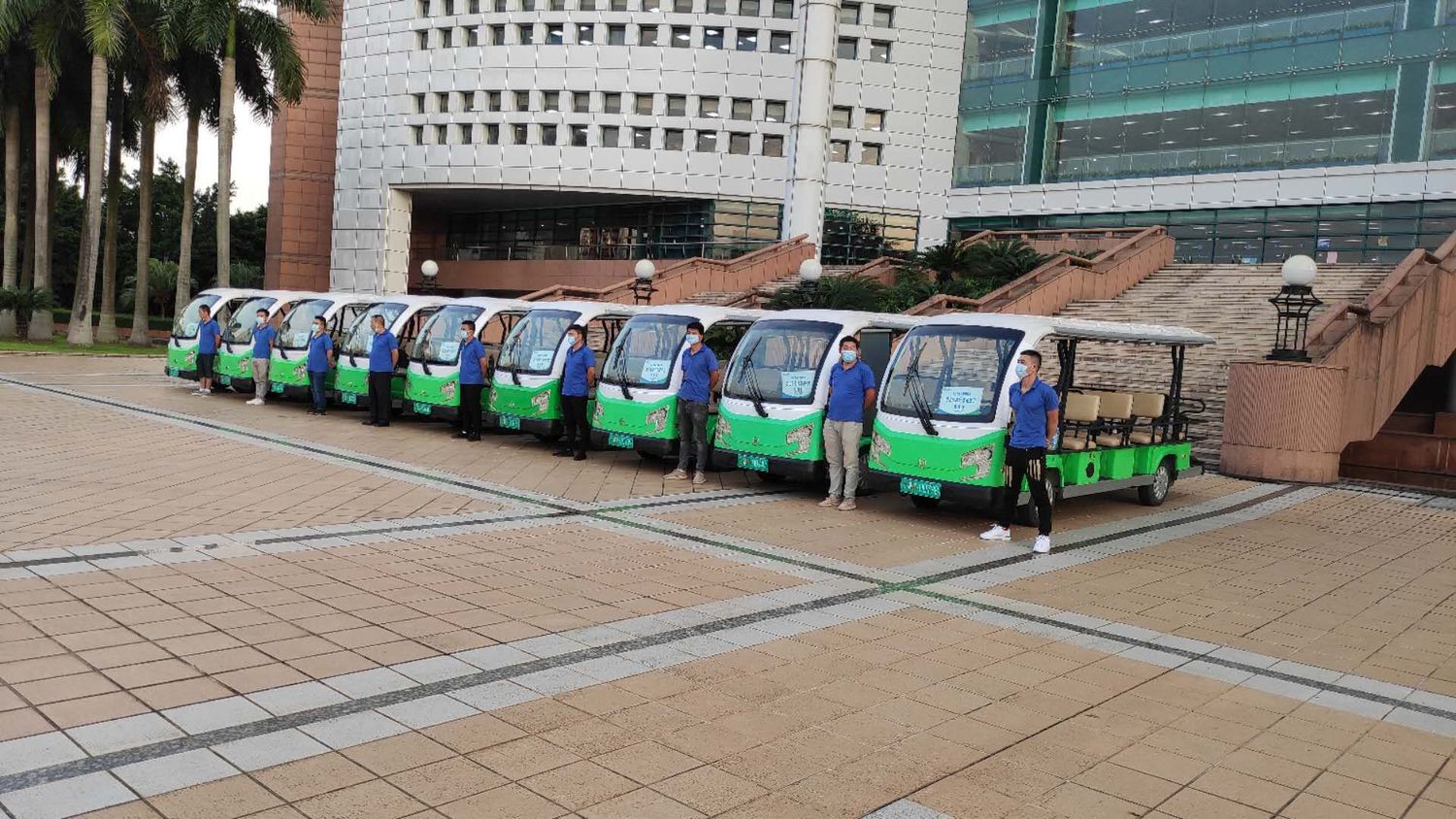 14座觀光車(chē).jpg
