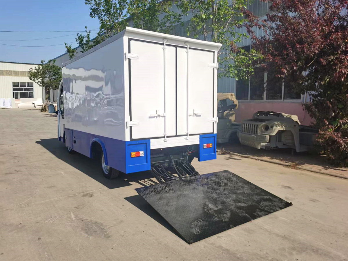 2座封閉式液壓尾板箱式貨車CAR-HX02-YYWB-FBd.jpg