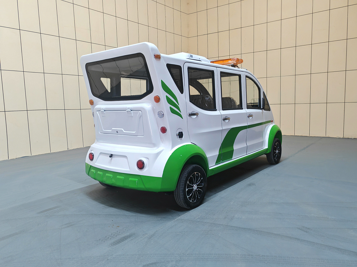 6座封閉巡邏車CAR-XL06-FBb.jpg