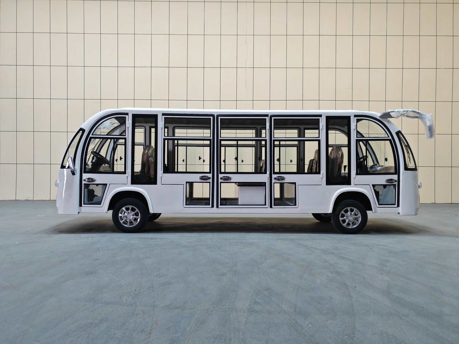 mmexport1743560438579.jpg