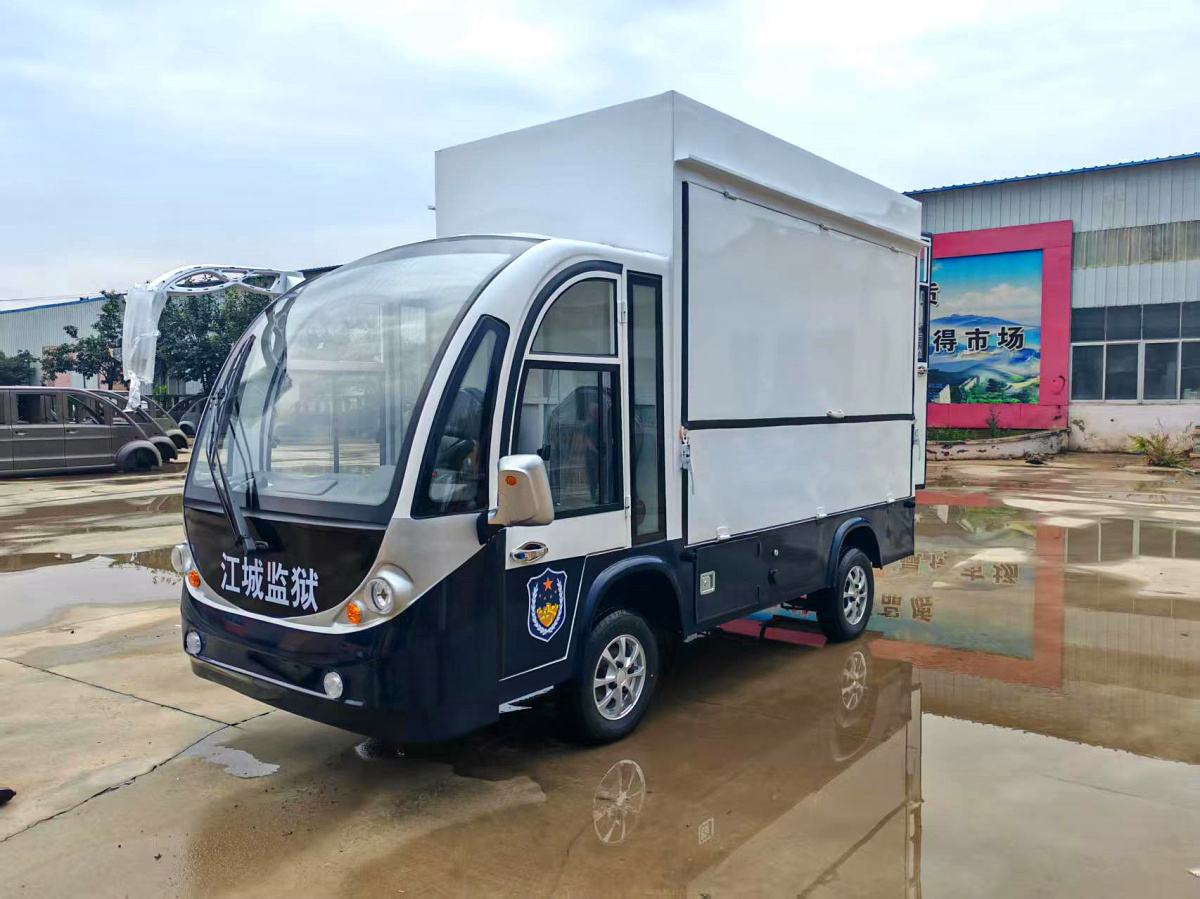 2座封閉箱式監(jiān)獄送餐車CAR-JYSC02-FBb.jpg