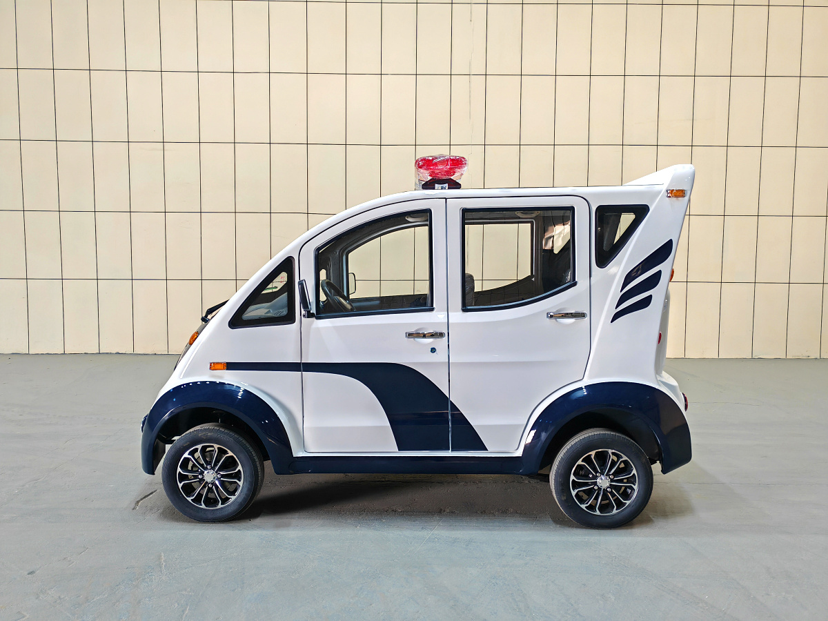 4座封閉巡邏車(chē)CAR-XL04-FBd.jpg