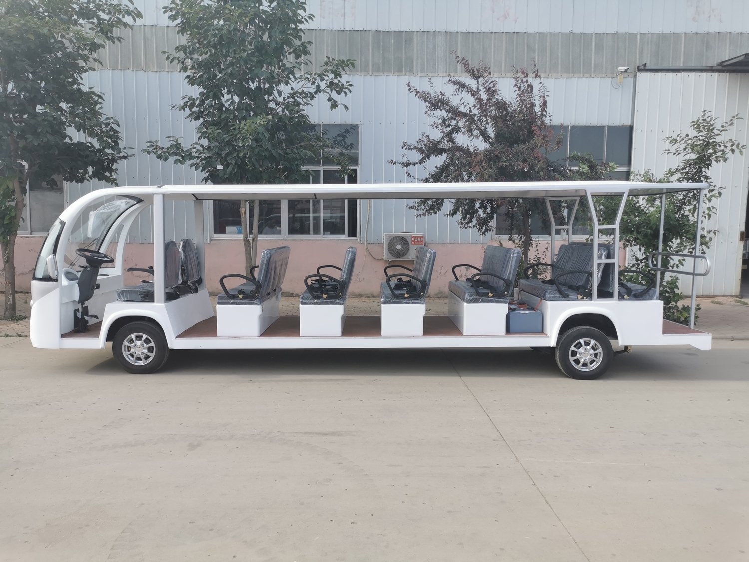 21座觀光車BZ01A.jpg