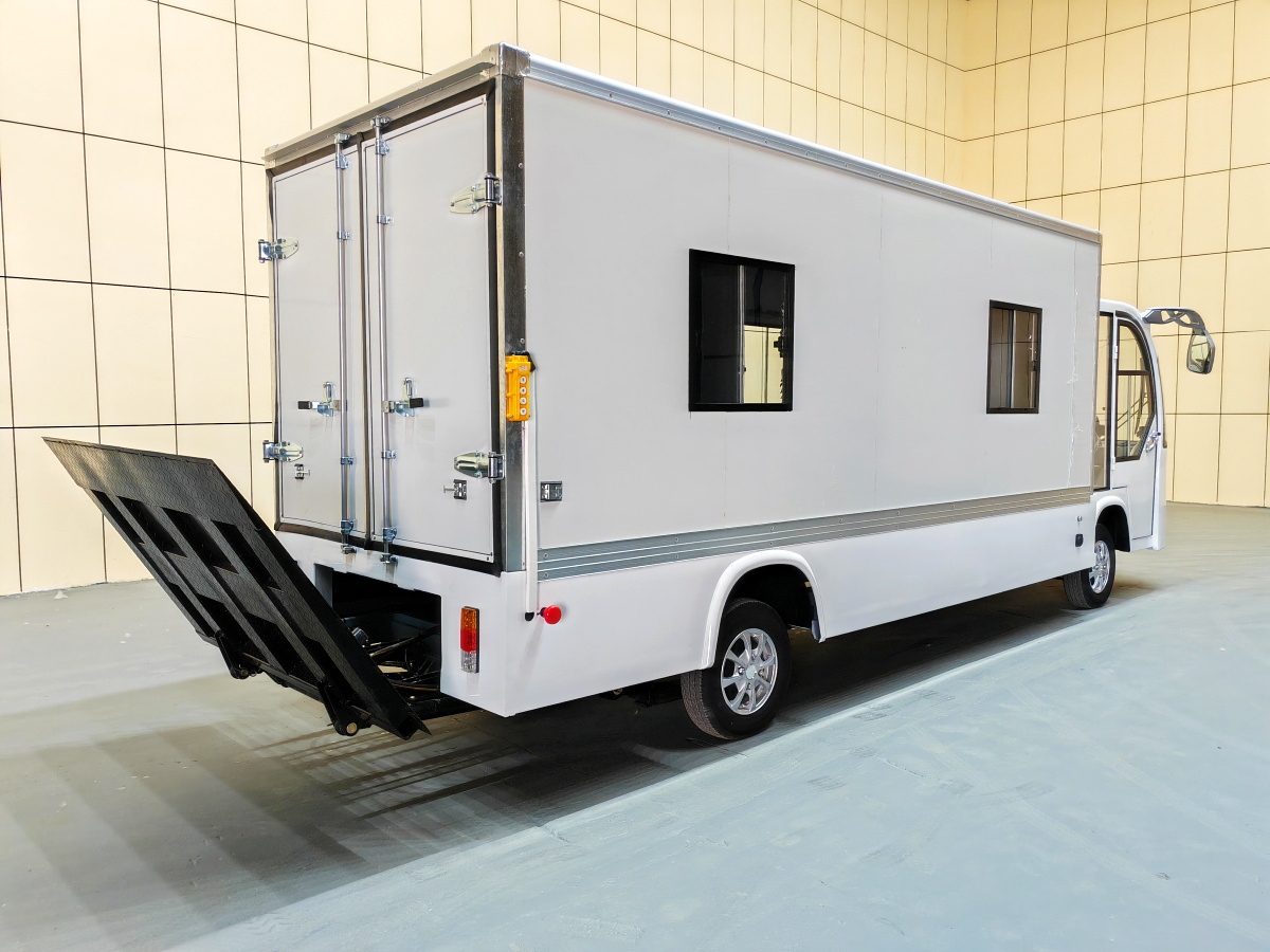 2座封閉液壓尾板箱式貨車CAR-YL11A-BZ01a.jpg
