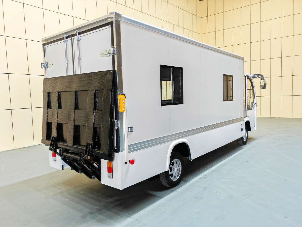 2座封閉液壓尾板箱式貨車CAR-YL11A-BZ01c.jpg